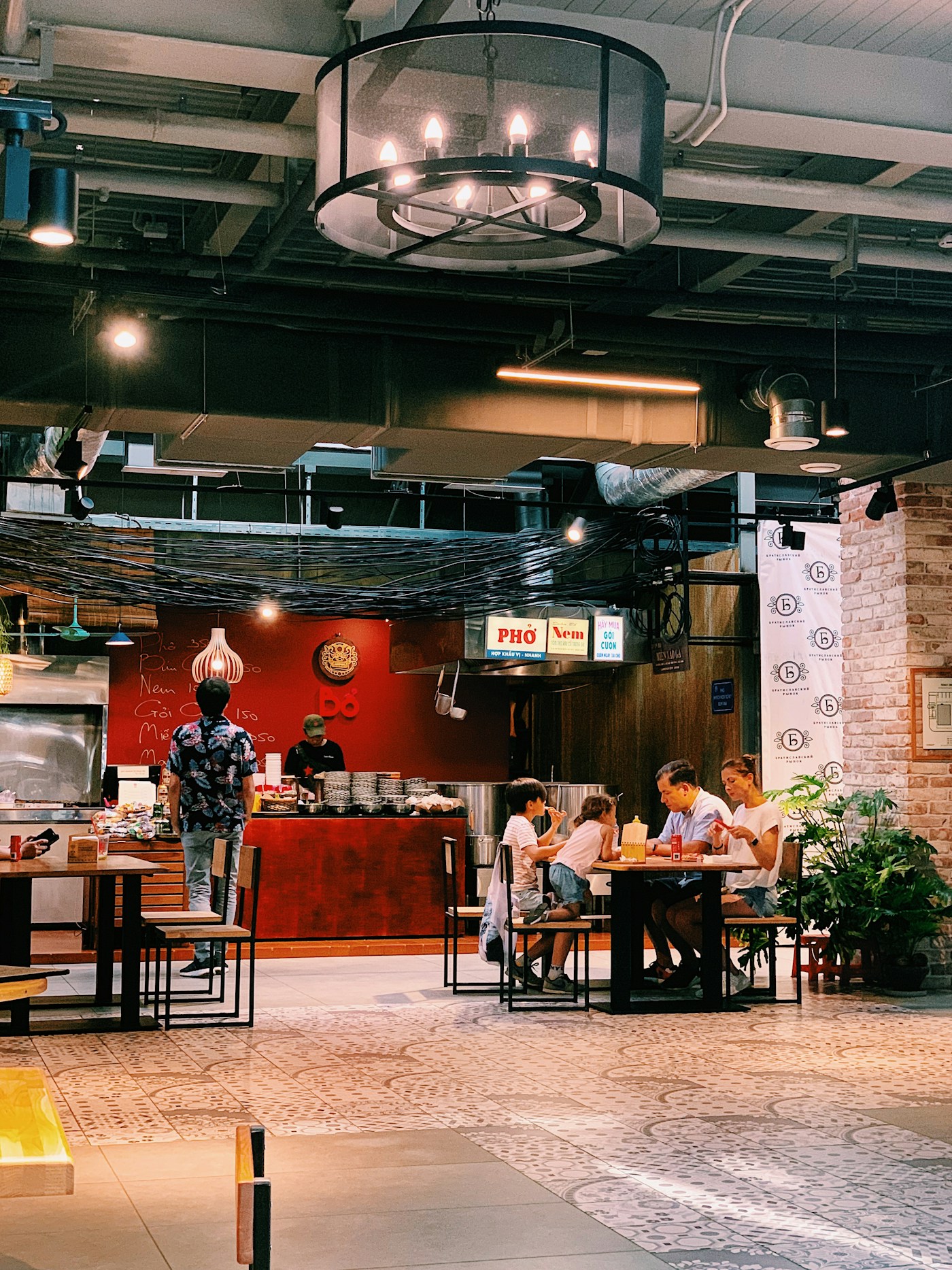 A neighborhood restaurant serving families